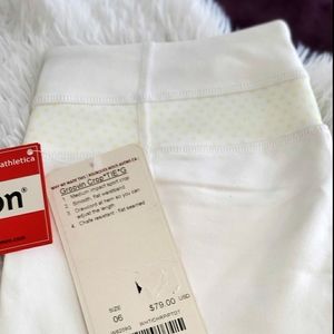 Lululemon white yoga capri